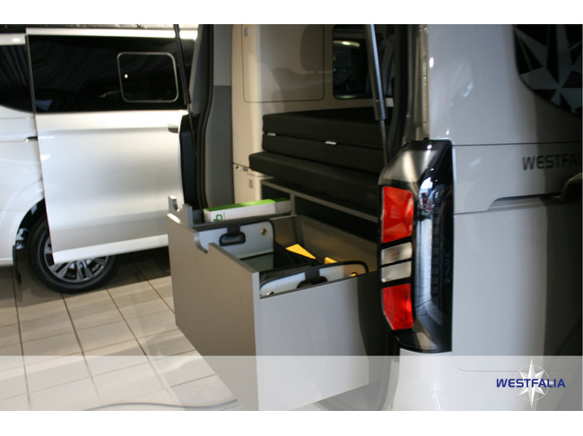 Westfalia Club Joker Urban 170pk Aut. AWD 18 inch / Side steps foto: 1