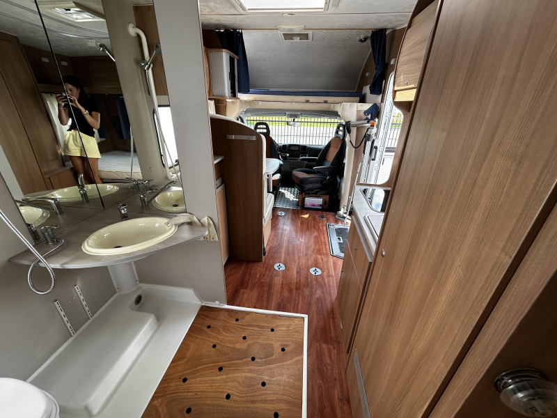 Elnagh M200 CPT Rolstoel-camper met lift  foto: 10