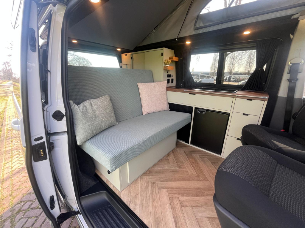 Volkswagen T6.1 foto: 15