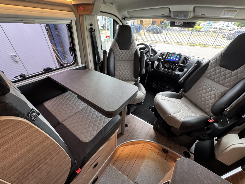 Weinsberg Edition Fire 600 ME Lengte bedden  foto: 5