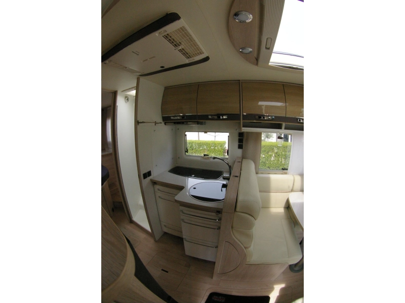 Rapido 8090 DF Queensbed, Hefbed.Airco,  foto: 10