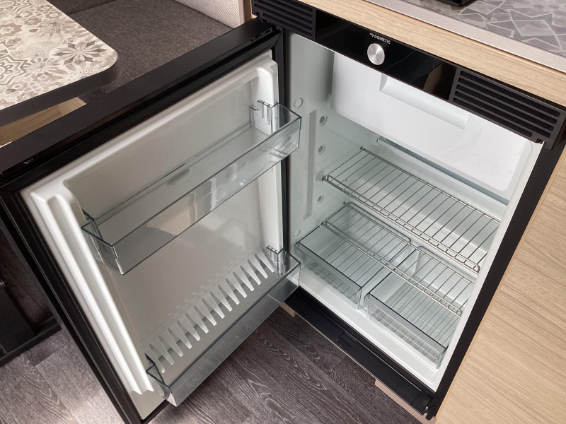 Weinsberg CaraCito 450 FU E-Power/ Klimaanlage Foto: 11