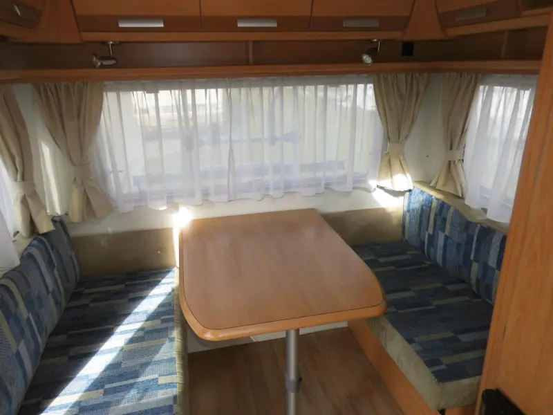 Chateau Calista 470 2x enkele bedden, luifel 