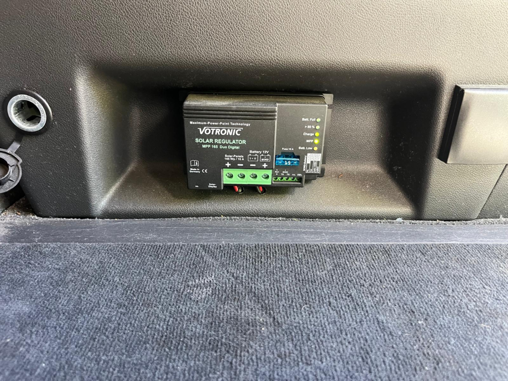 VOLKSWAGEN MULTIVAN STARTLINE photo: 16