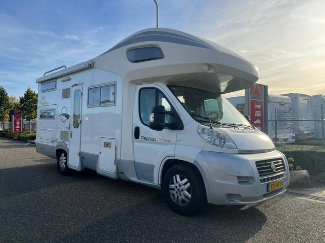 Trigano Pegaso 707 Living Roller Team | Fiat Ducato 160 MultiJet | Awning | Bunk bed | Alcove | Shower | Bike rack