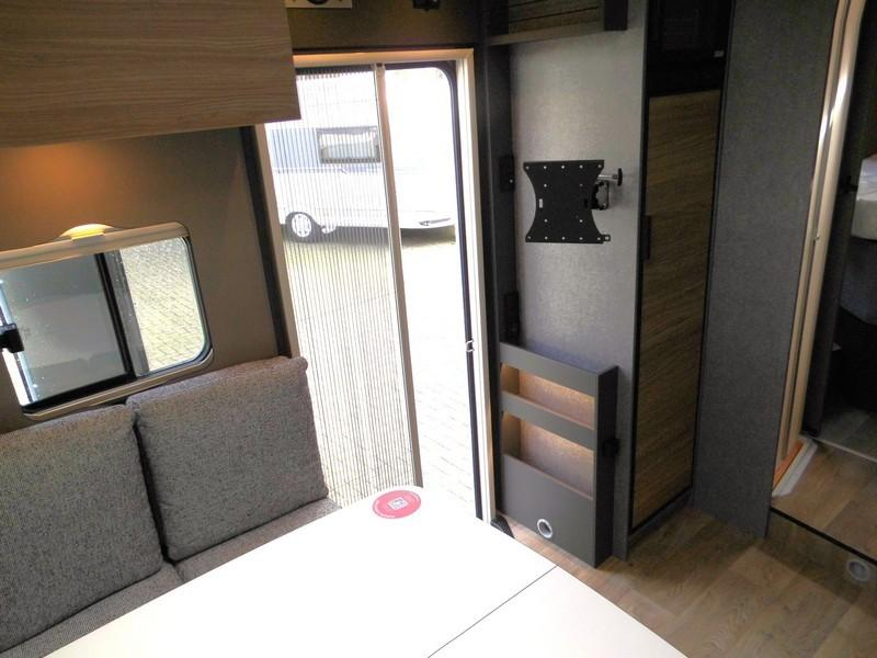 Dethleffs Trend T 7057 DBL +AUTOMATISCH LEVELSYSTEEM  foto: 20