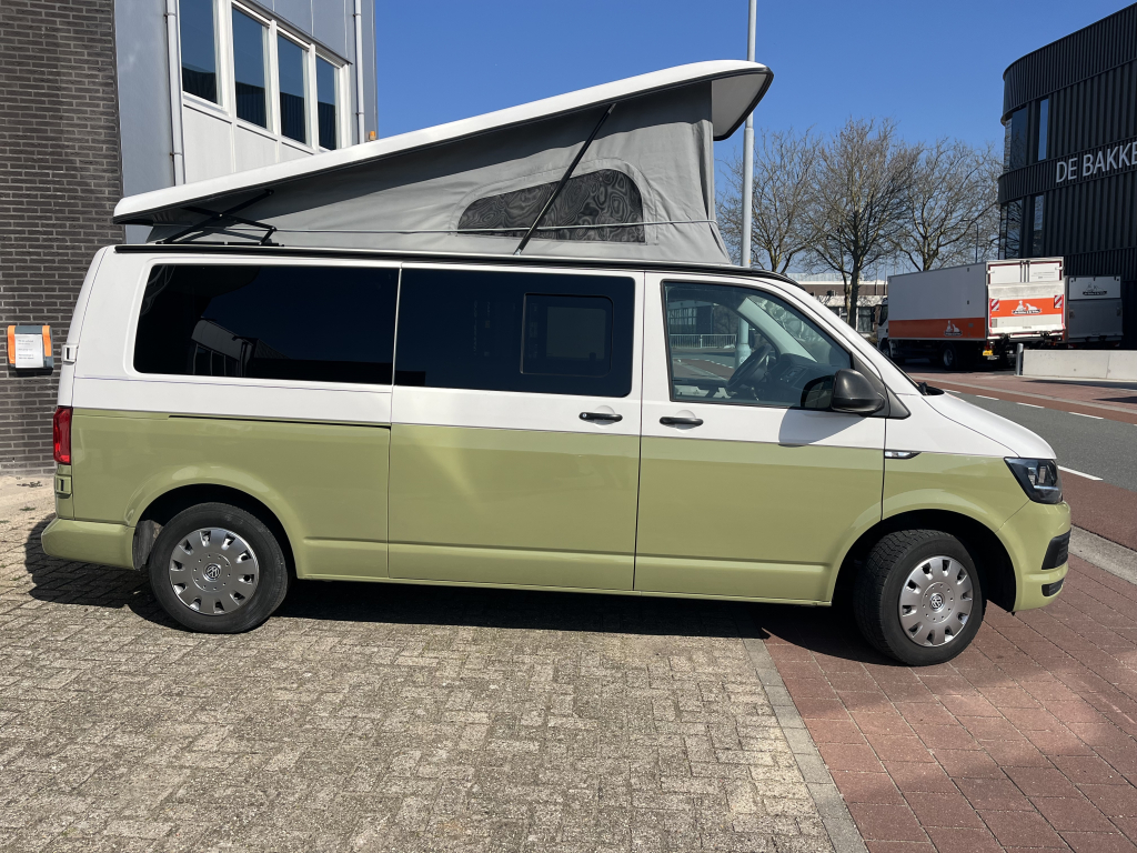 Volkswagen  T6 buscamper Nevada two-tone 2017 foto: 1