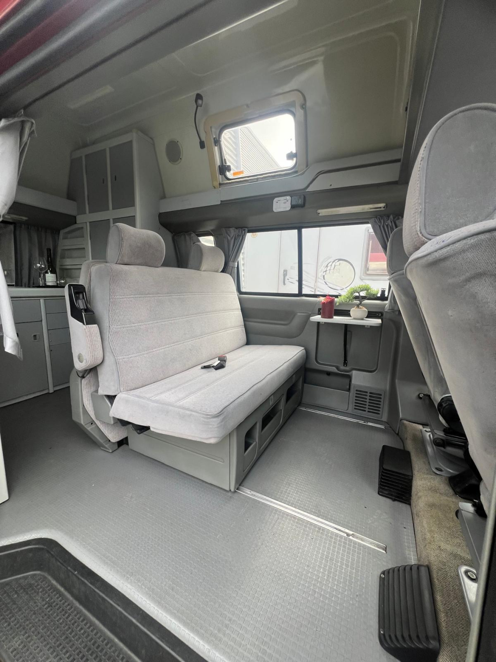 VOLKSWAGEN KAMPEERAUTO II D 57 KW AUT foto: 12