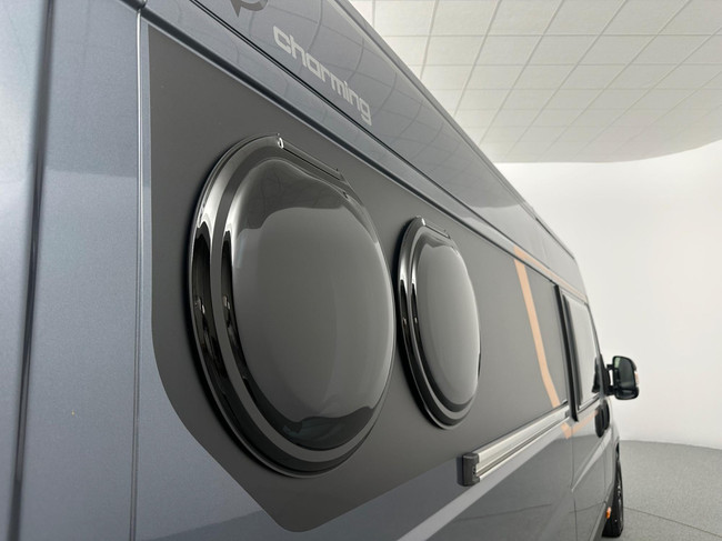 Malibu Van Comfort 640 LE Charming GT Skyview foto: 20