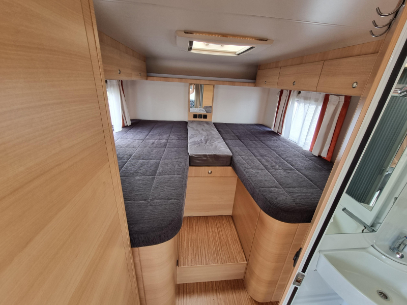 Weinsberg Imperiale 601 ME Foto: 14