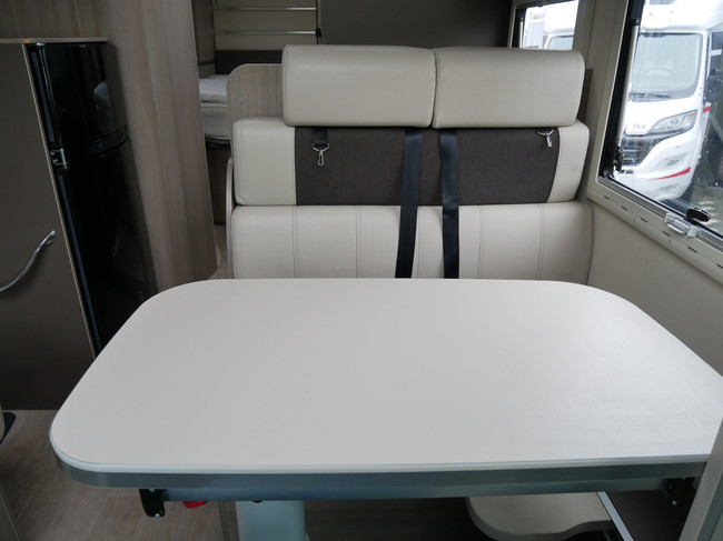 Challenger 288 EB, Half Integraal, Queensbed, Hefbed!! foto: 9
