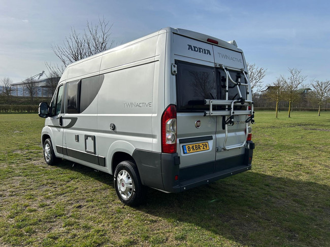 Adria TWIN ACTIVE 540 2.3 131 PK Fiat Ducato Buscamper Origineel Nederlandse Camper! foto: 4