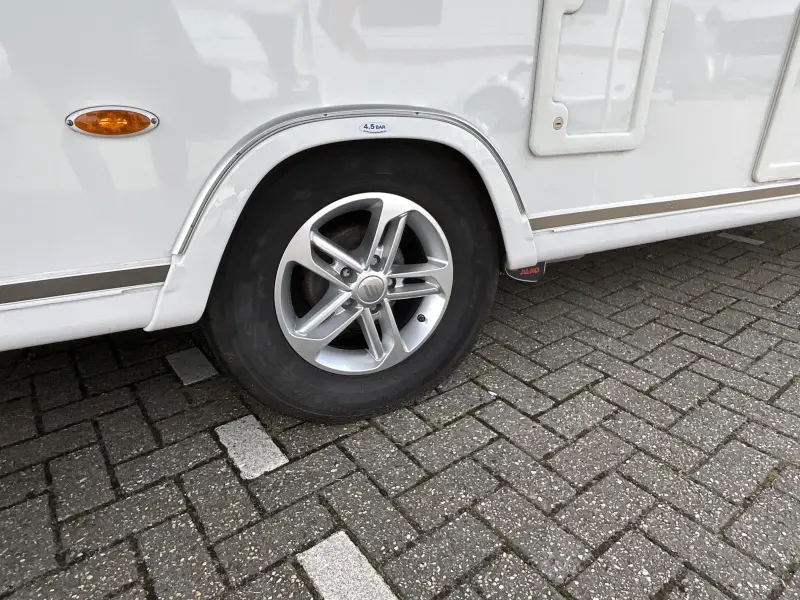 Eriba Nova GL - 60 edition 530 GL ENKELE BEDDEN-MOVER  foto: 19