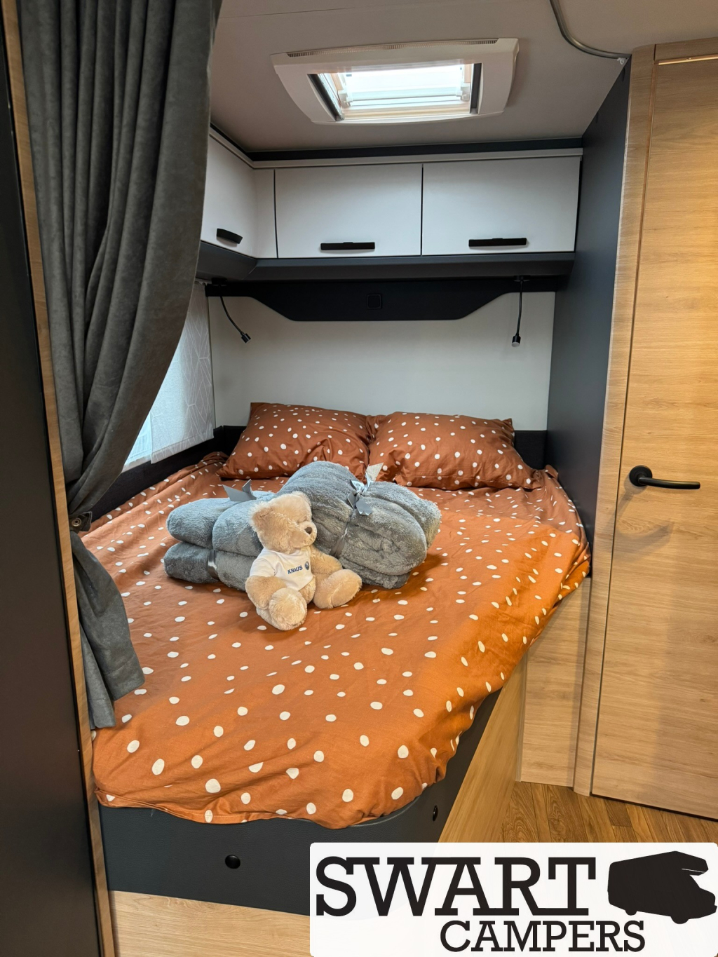 Knaus L!VE TI 650 MF Platinum Selection, Cama francesa Autom&aacute;tico foto: 16
