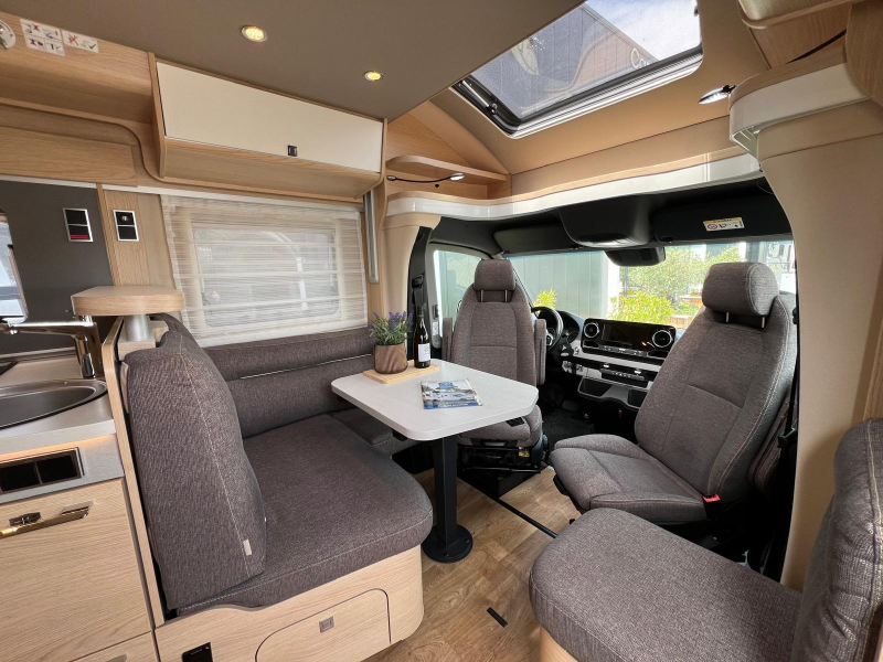 Hymer B-MC T 680 E&P nivel, aire acondicionado, Completamente equipado foto: 1