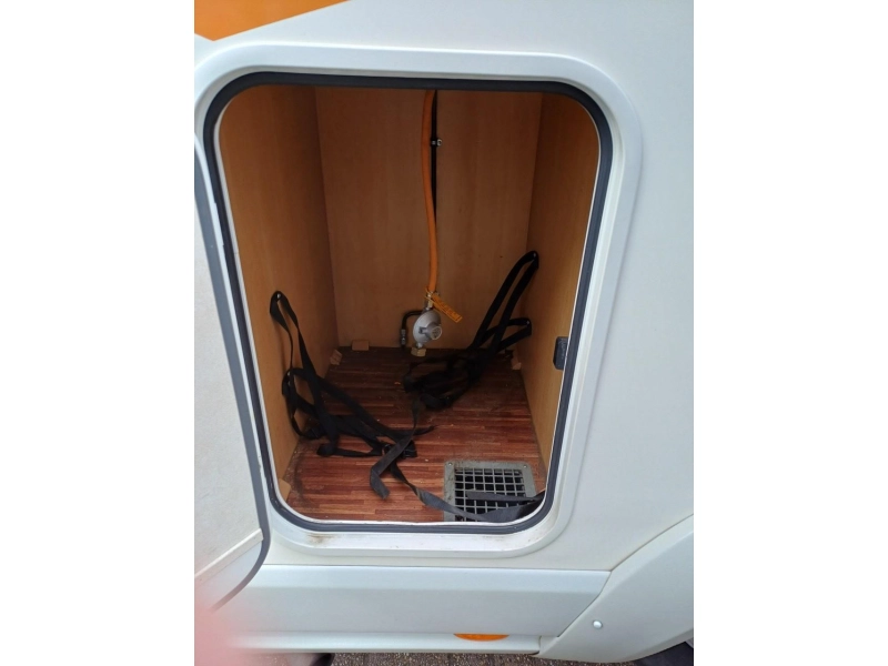 Eura Mobil Profila 411  foto: 23