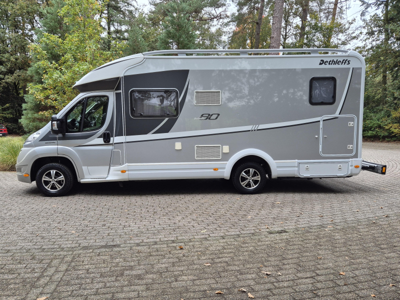 Dethleffs Eighty T 6700 Fransbed EP level TV leer  foto: 4