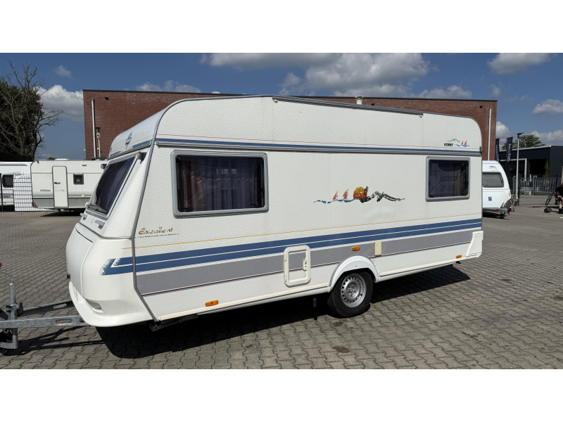 Hobby Excellent 470 Rundsitzgruppe Bett Toilette Foto: 14