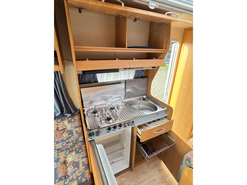 Hobby Excellent 400 SB - Voortent - Zakluifel -  foto: 10