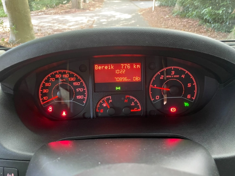 Pössl Roadcamp R 540 Compact 70000 km Airco  foto: 9