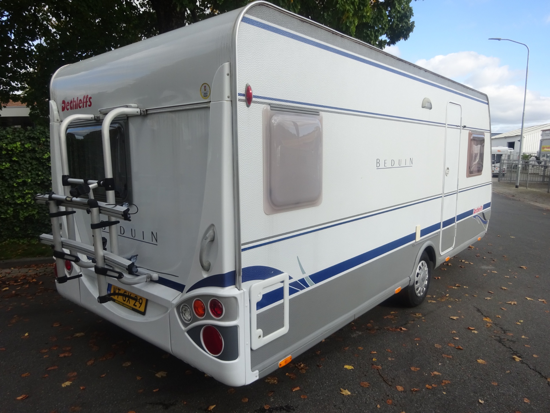 Dethleffs Beduin 510 DB Frans Bed en Rondzit  Zeer Mooie Caravan foto: 3