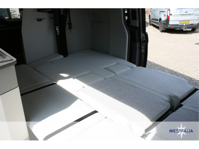 Westfalia Kelsey 136cv Aut. cama el&eacute;ctrica | foto: 2