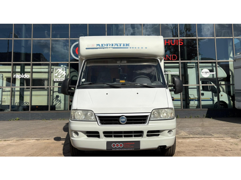 Adria Coral 660 SL Camas individuales, Aire acondicionado, 130CV foto: 2