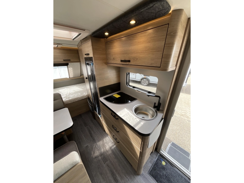 Weinsberg CaraOne Edition HOT 480 QDK MODELO DE ACCI&Oacute;N LITERA foto: 6