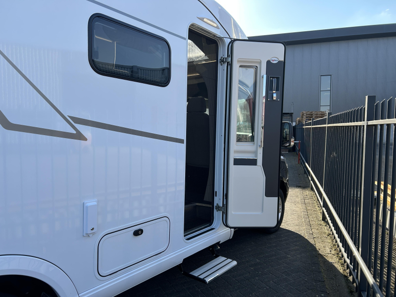 Frankia Neo T 7 GDK Mercedes, Single beds photo: 7