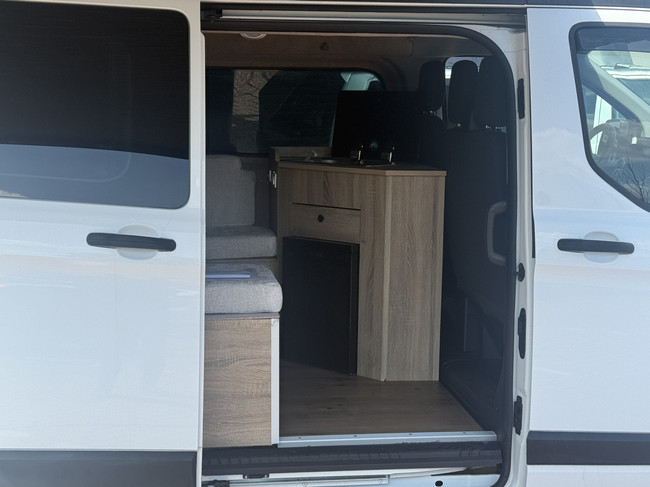Ford Transit panel van professionally converted pop-top roof air conditioning cruise control 2 berths awning Thule tow bar MOT until 30-09-2027 photo: 4