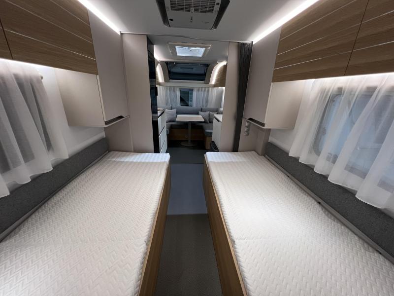 Adria Adora 572 UT Nieuw - Actie model  foto: 10