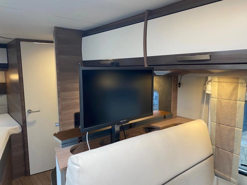 Knaus Live TI 650 MF Frans bed | Automaat  foto: 13