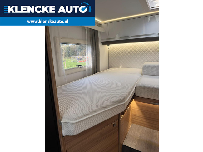 Adria Matrix 600 SL 36.982km 1e eigenaar 140PK Enkele bedden Elektrisch hefbed Zeer goed onderhouden foto: 11
