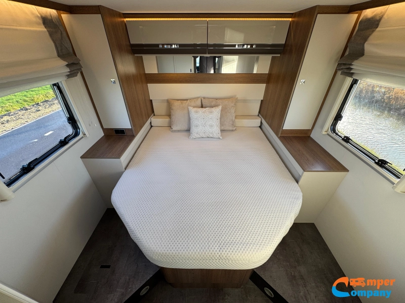 Dethleffs Trend T 7057 DBL Queensbed / Truma Combi E  foto: 14