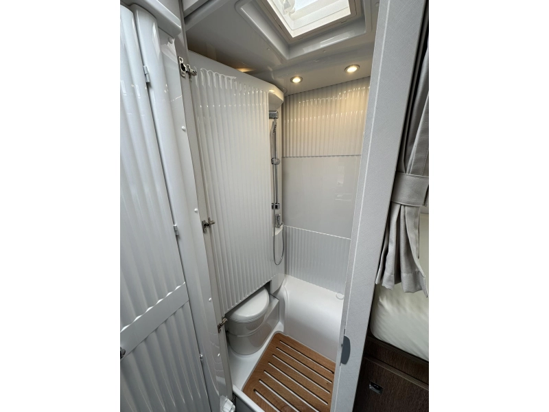 Dethleffs Trend 6717 165 PK lengte bed  foto: 15