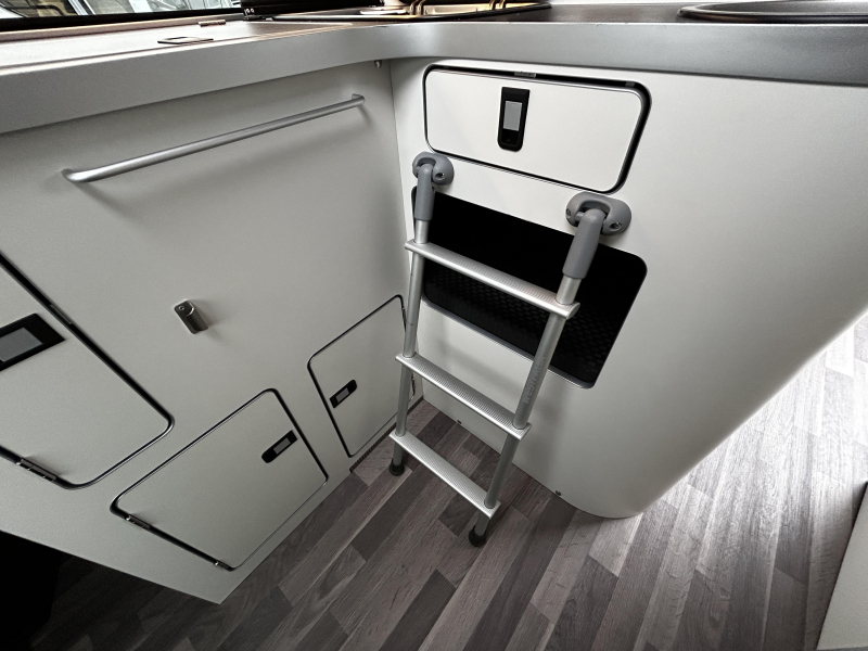 Ford Westfalia Nugget Plus 2021/Automaat/hefdak/5.30  foto: 16