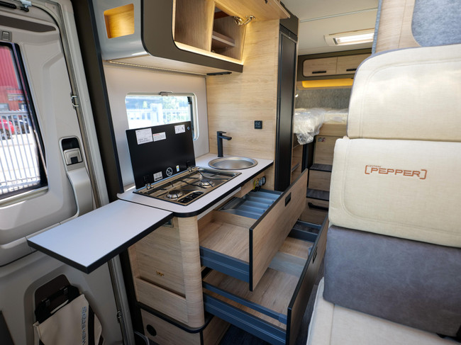 Weinsberg CaraCompact 600 MEG modelo 2027, autom&aacute;tico foto: 16