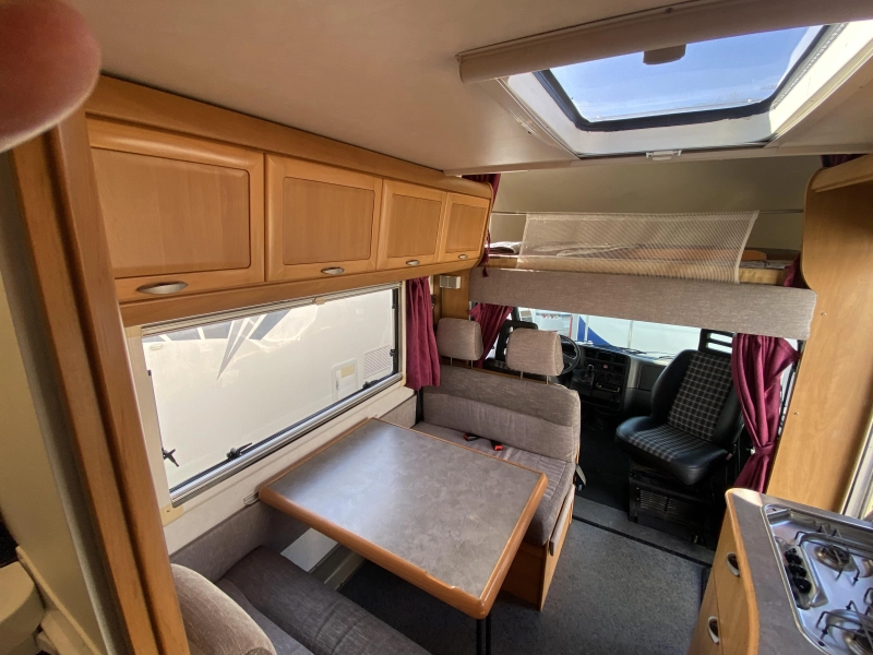 Hymer Camp 644 G 6 pers GROTE GARAGE 2,8  foto: 14