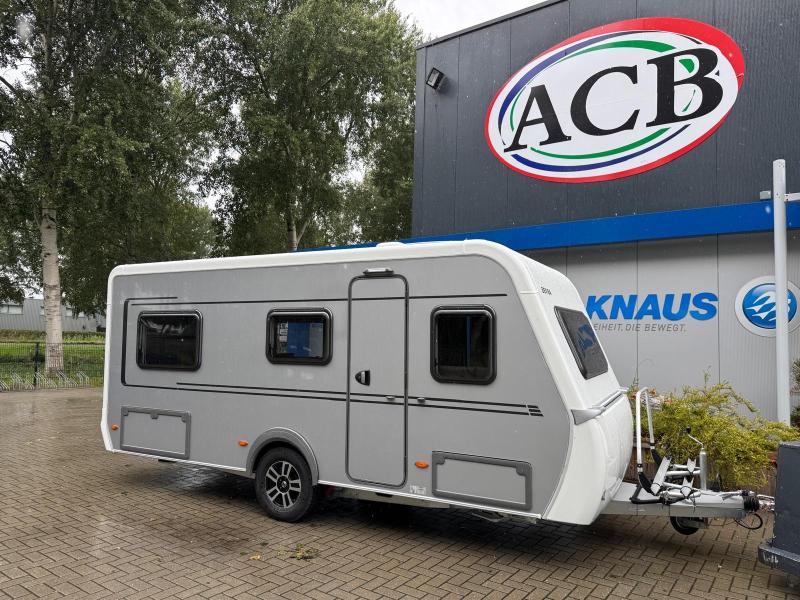 Eriba Novaline 442 V  foto: 1