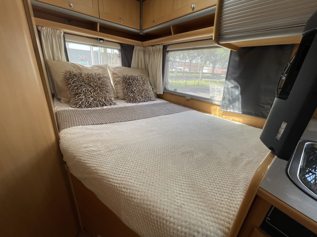 Dethleffs ADVANTAGE T5801 FRANSBED FACE TO FACE foto: 2