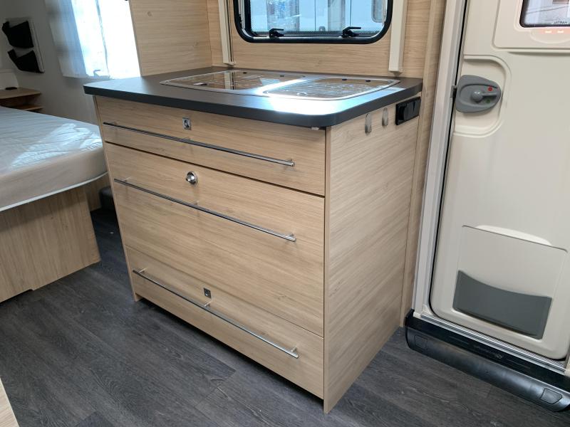 Sterckeman Starlett Graphite 480 CP Thule luifel/LM velgen  foto: 5