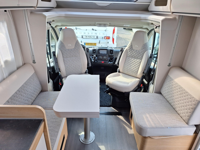 Adria Matrix Axess 650 DC QUEENSBED+FACE TO FACE  foto: 4