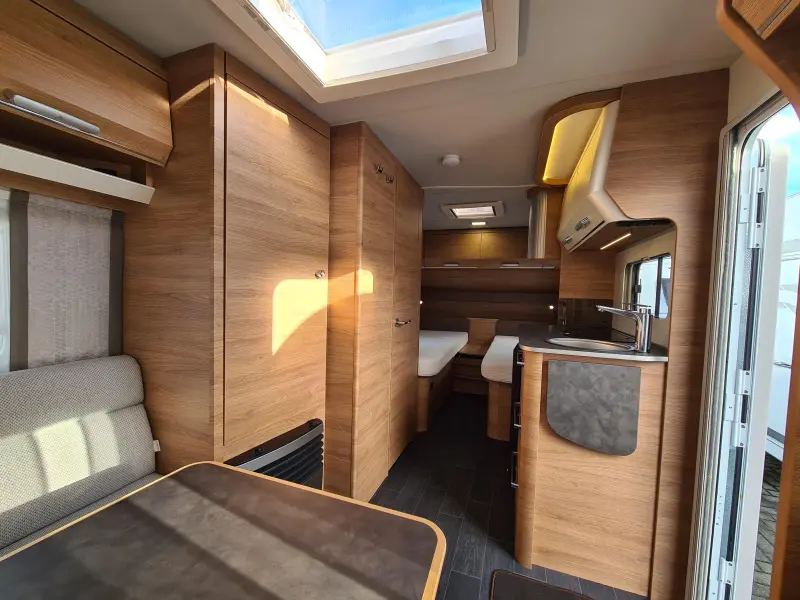 Tabbert Da Vinci 460 E Met Voortent  foto: 10