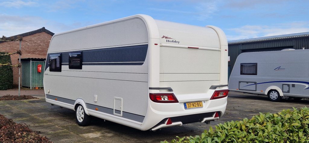 HOBBY Hobby De Luxe 540 FU – Frans Bed – Mover (Autark) foto: 5