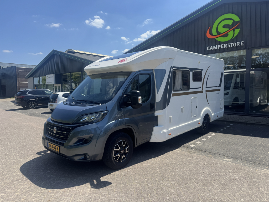 Eura Mobil Profila T 670 SB foto: 2