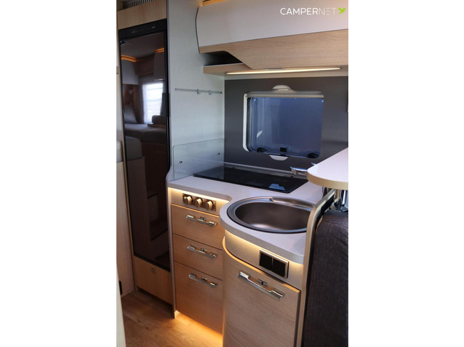 Hymer BMC-T 600 Whiteline 170 PS Automatik | Wechselrichter | L&auml;ngsbetten | SLC Chassis | SOG Toilettenl&uuml;ftung | Markise | Maxxfan | Abus Extr Foto: 11