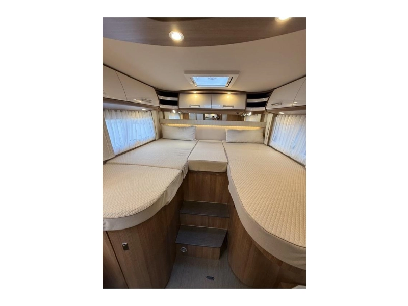Carthago C-Tourer T 144 LE 4 persoons, LPG, automaat  foto: 8