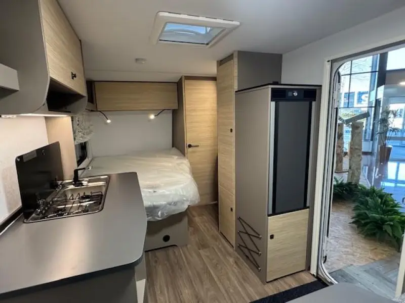 NEXT 380 NIEUW LICHTGEWICHT FENDT  foto: 15