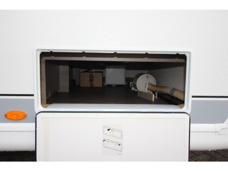 Hobby On Tour 390 SF Caravan breedte 220 cm!  foto: 20