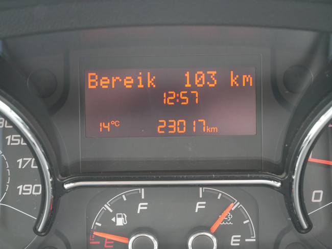 Carado V337, Lengtebedden, 900 kilo laadvermogen, XL Garage foto: 4